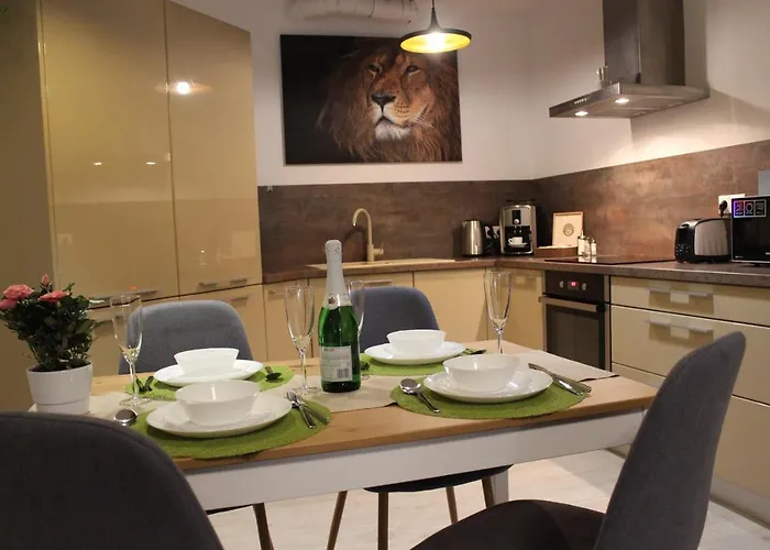 Leo Free Parking - Augusta